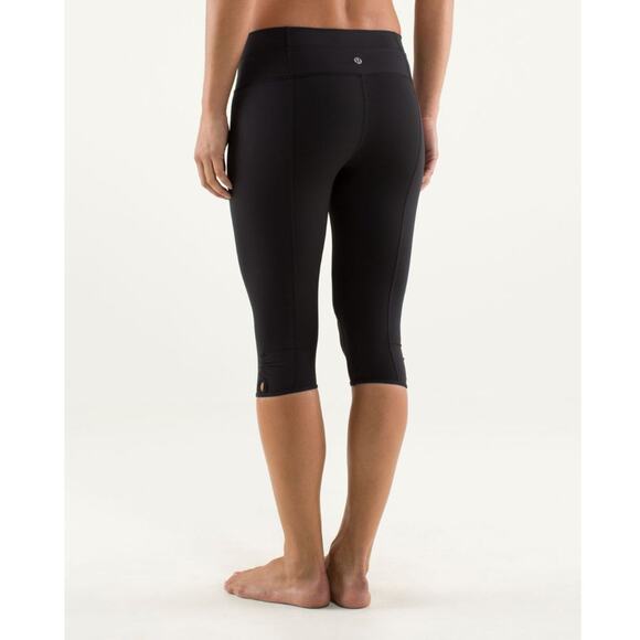 Lululemon Bandha Crop Black Yoga Legging Size 4 - Picture 1 of 13